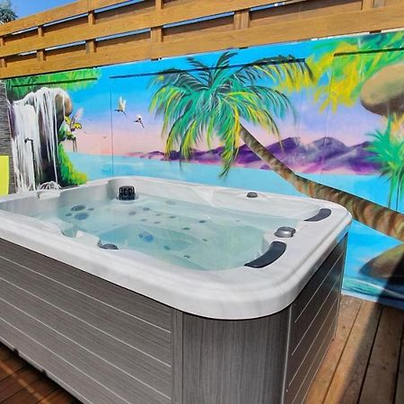 "Chez Claudia "Charmant Logement Avec Jacuzzi Privatif En Toute Intimite Sur Belle Terrasse Exterieure En Bois Et Piscine Courcelles Eksteriør bilde