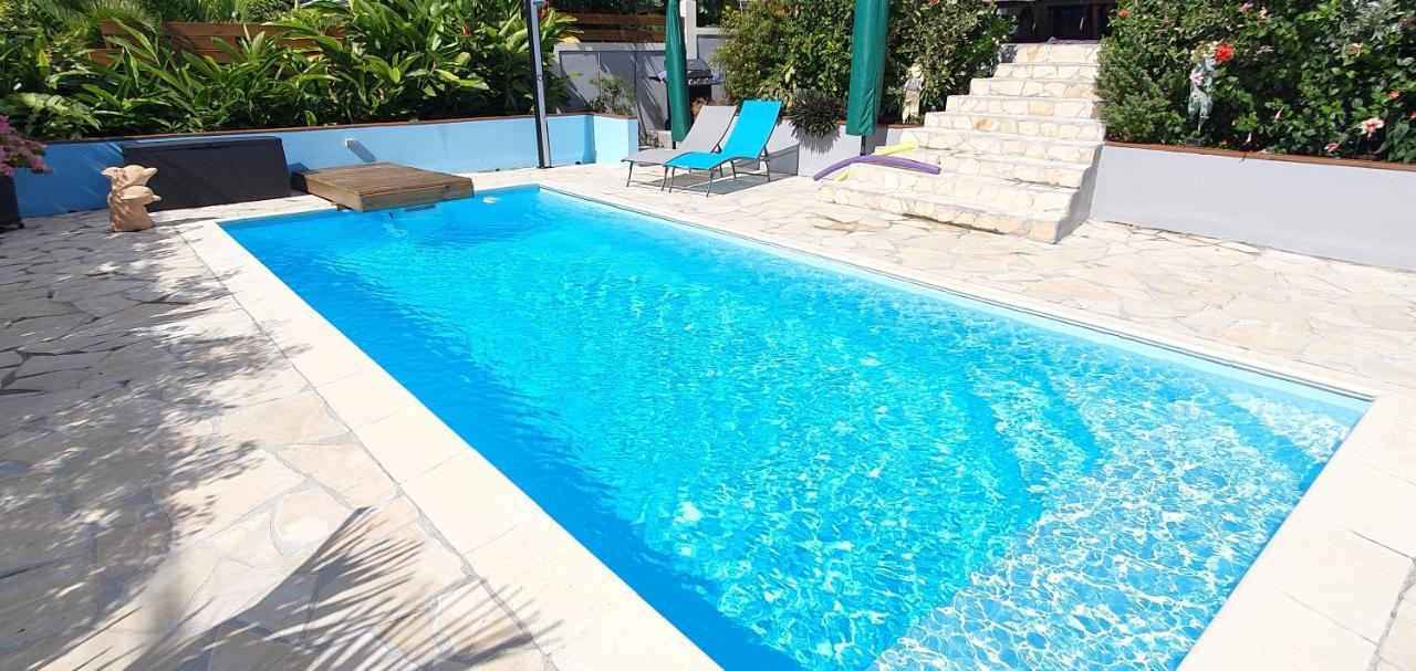 "Chez Claudia "Charmant Logement Avec Jacuzzi Privatif En Toute Intimite Sur Belle Terrasse Exterieure En Bois Et Piscine Courcelles Eksteriør bilde