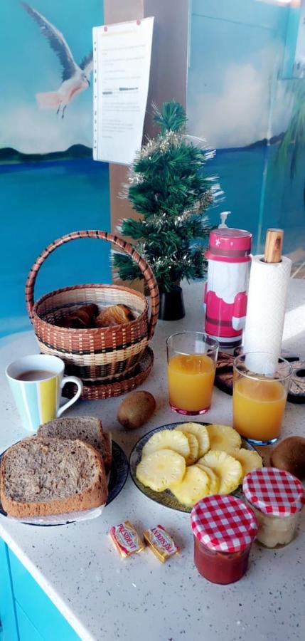 "Chez Claudia "Charmant Logement Avec Jacuzzi Privatif En Toute Intimite Sur Belle Terrasse Exterieure En Bois Et Piscine Courcelles Eksteriør bilde
