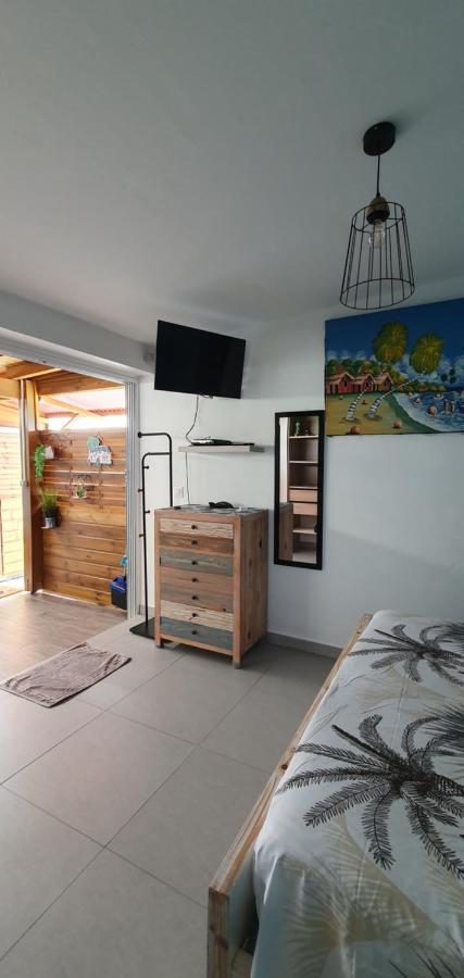 "Chez Claudia "Charmant Logement Avec Jacuzzi Privatif En Toute Intimite Sur Belle Terrasse Exterieure En Bois Et Piscine Courcelles Eksteriør bilde